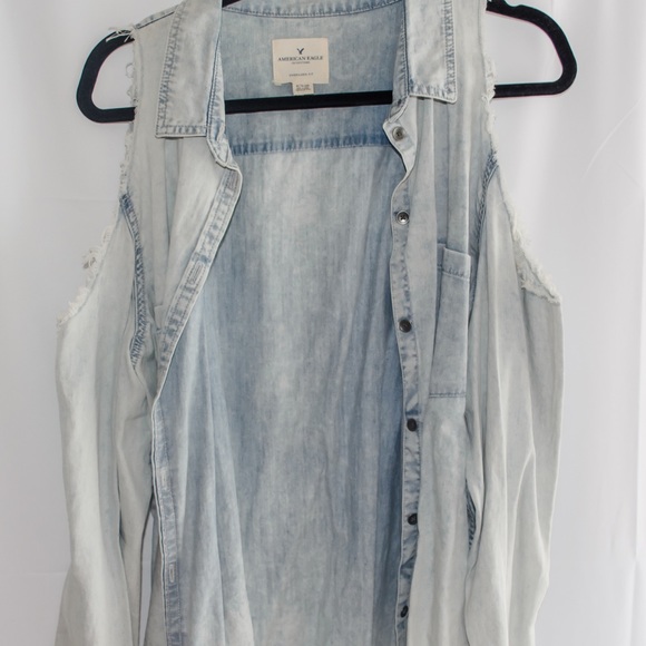 Button up shirt - Picture 2 of 3